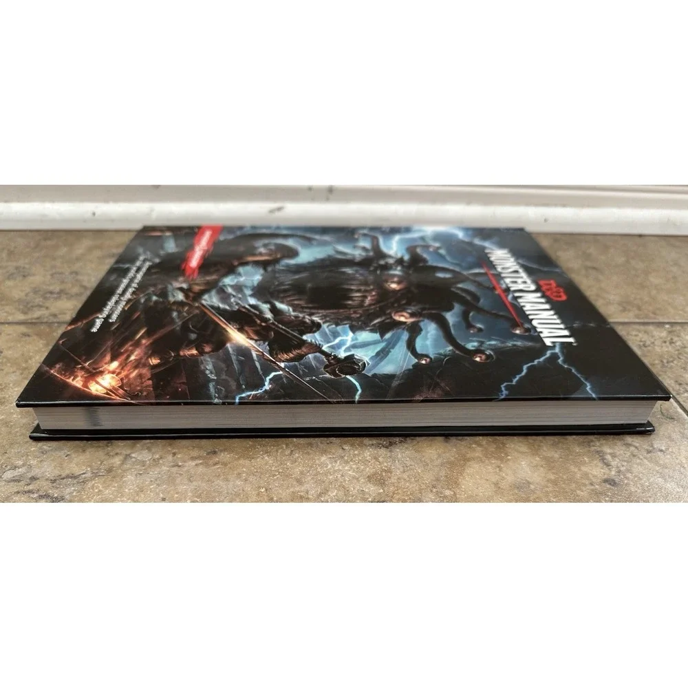 D&D Monster Manual Dungeons & Dragons Hardcover 2014 1st Printing